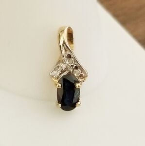 10K Gold Sapphire Pendant